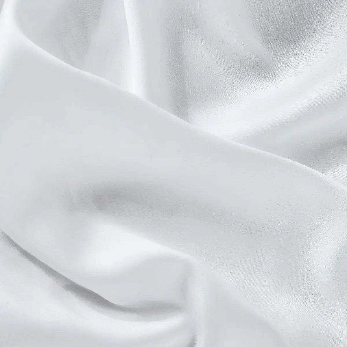 Airy CleanBamboo® Sateen+ Sheet Set by ettitude