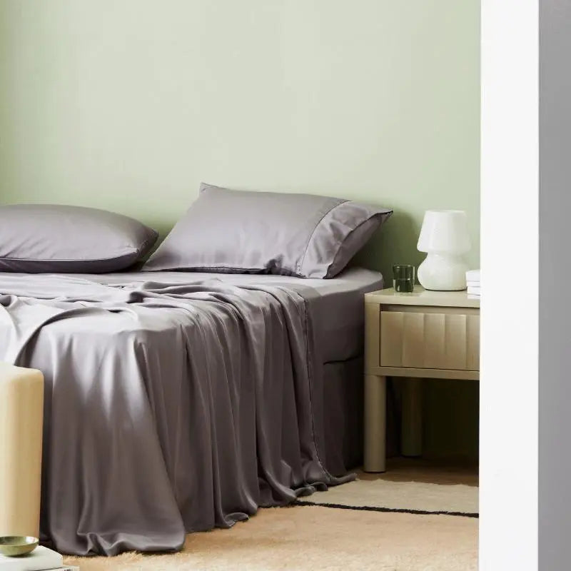 CleanBamboo® Signature Sateen Pillowcase Set by ettitude