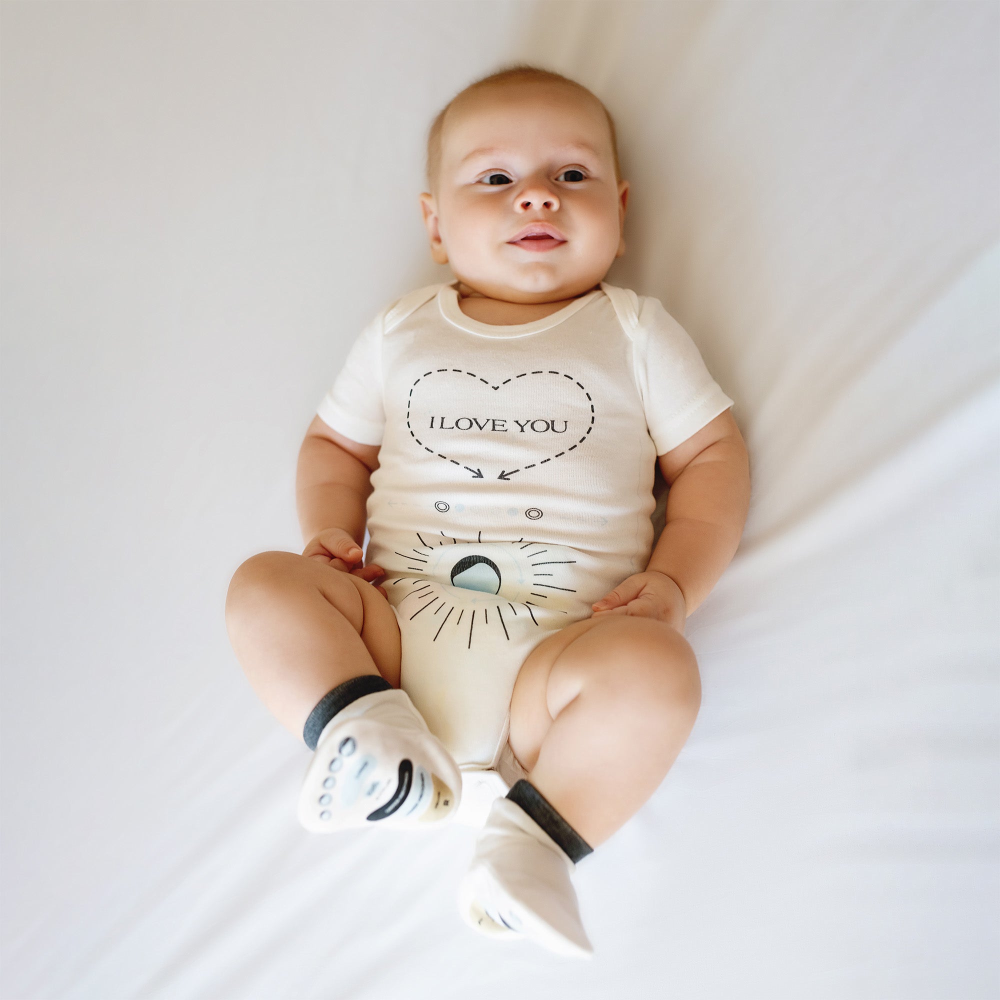 Massage Me! Onesie (0-6 months) by Kahlmi