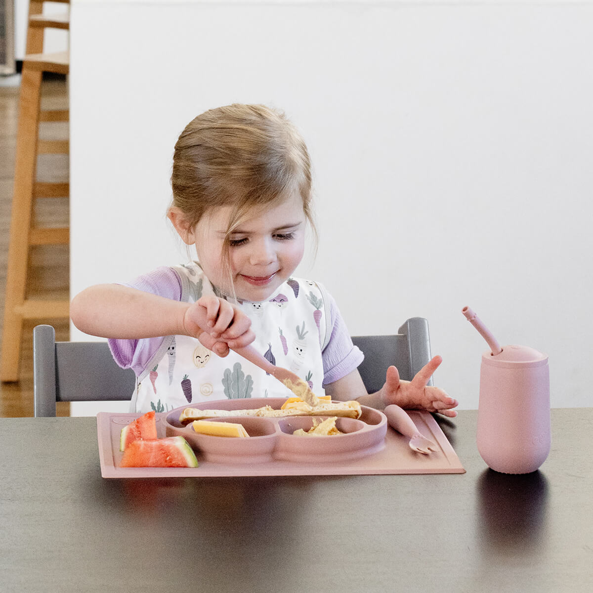Happy Feeding Set by ezpz