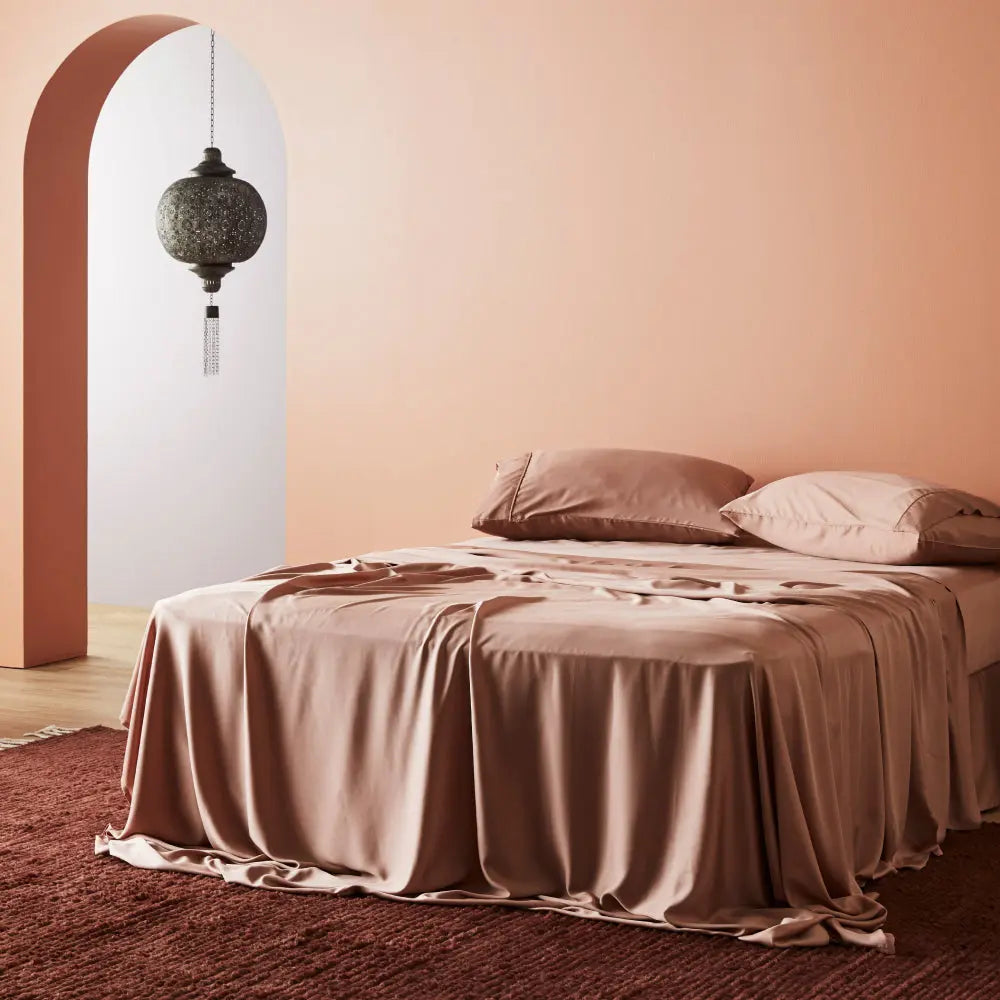 CleanBamboo® Signature Sateen Fitted Sheet by ettitude