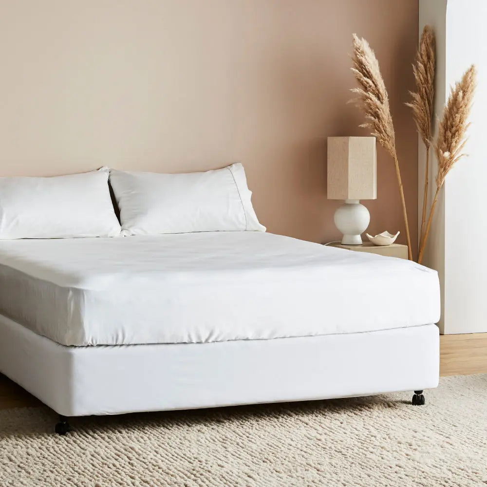 CleanBamboo® Signature Sateen Fitted Sheet by ettitude
