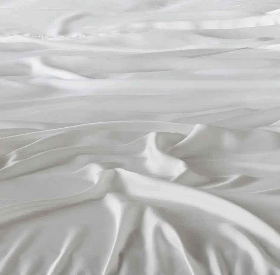CleanBamboo® Signature Sateen Fitted Sheet by ettitude