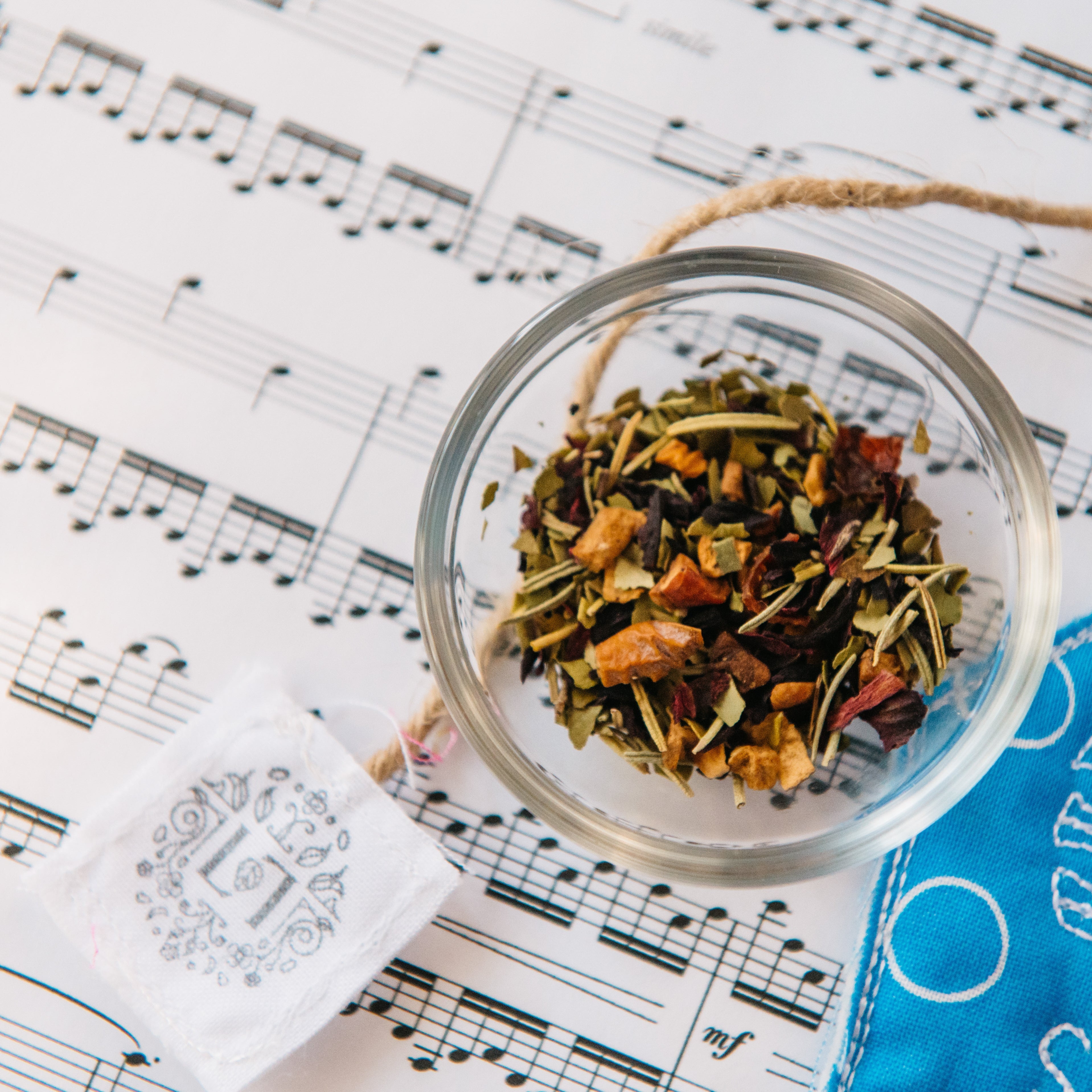 Sun Soaked Tea by Leaves of Leisure