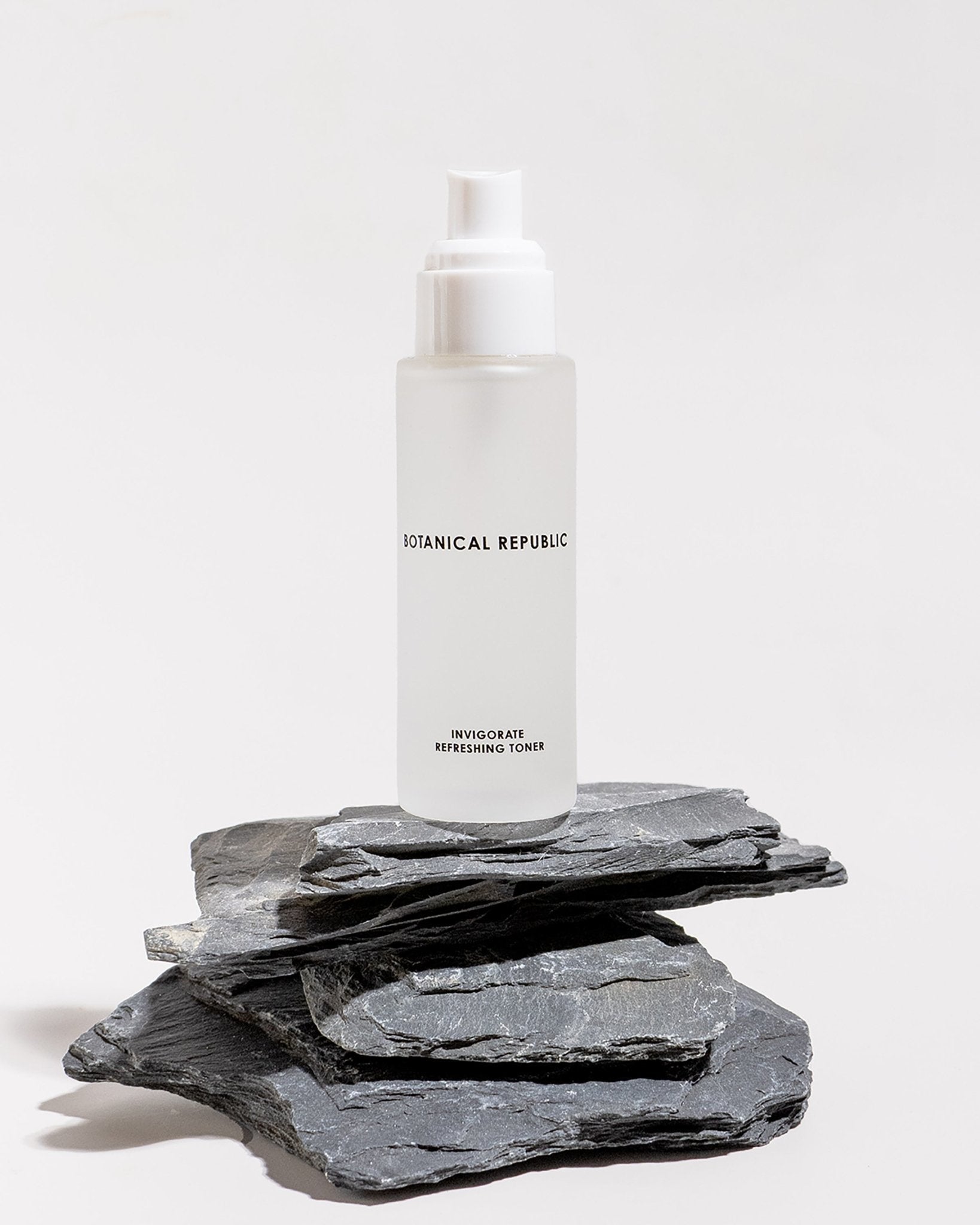 INVIGORATE REFRESHING TONER by Botanical Republic