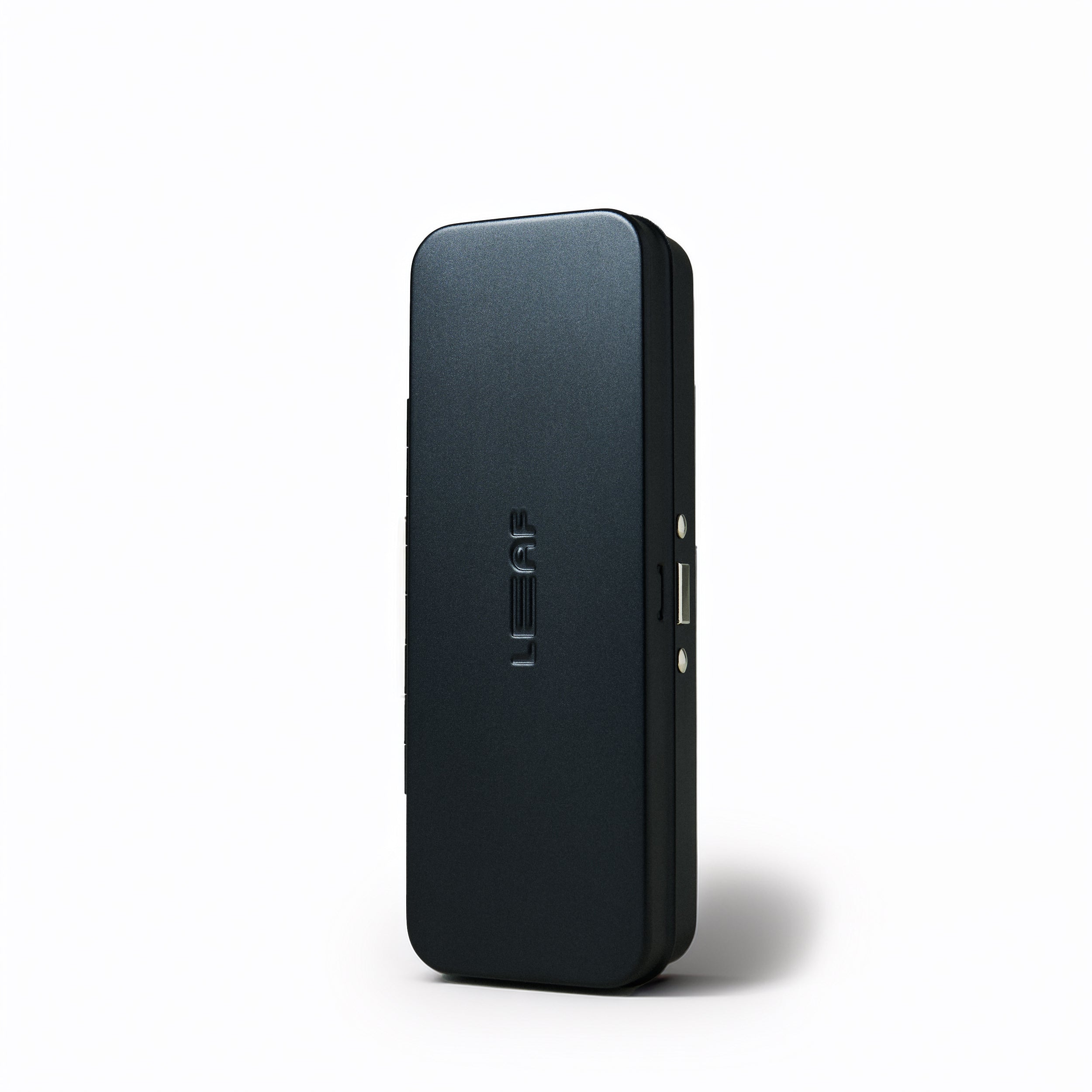 LEAF TWO RAZOR CASE BLACK