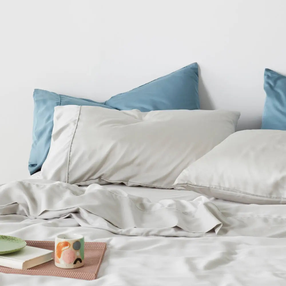 CleanBamboo® Signature Sateen Pillowcase Set by ettitude