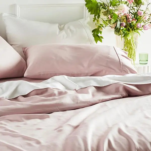 CleanBamboo® Signature Sateen Pillowcase Set by ettitude