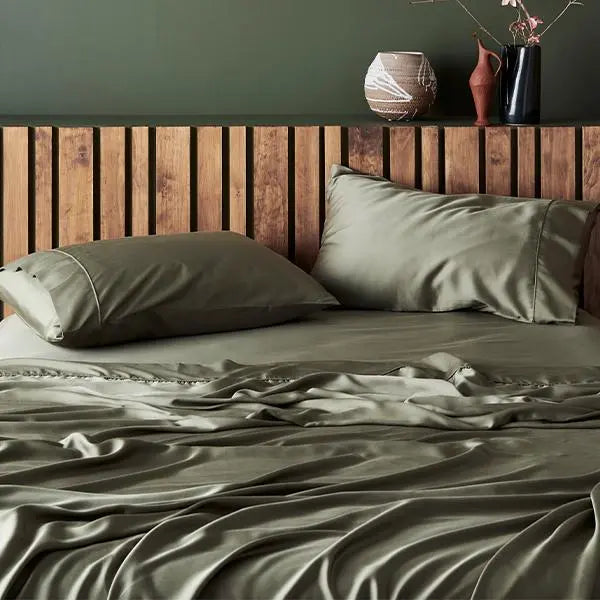 CleanBamboo® Signature Sateen Pillowcase Set by ettitude