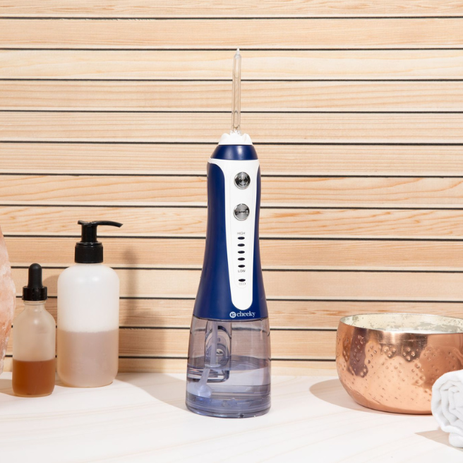 Water Flosser by Cheeky