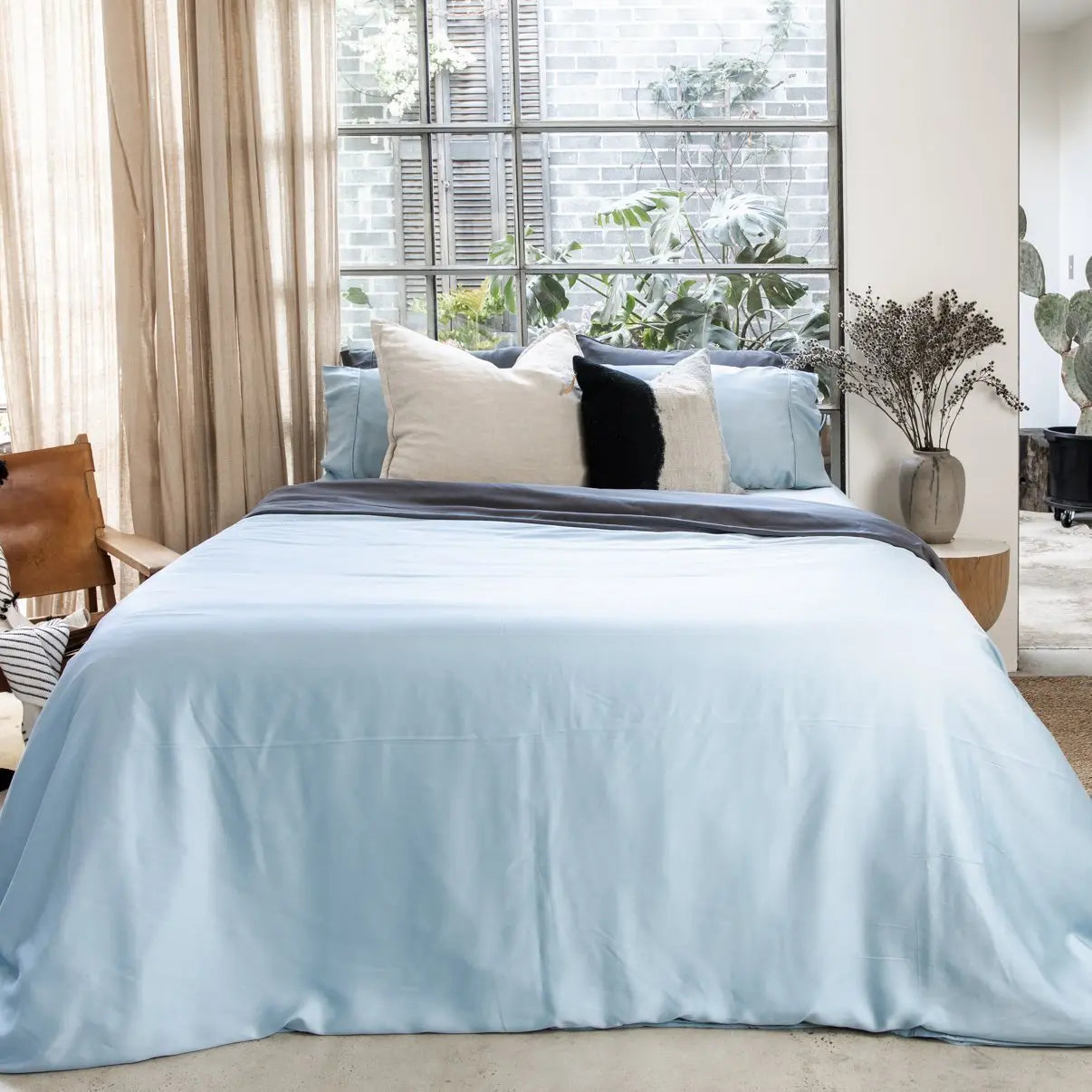 CleanBamboo® Signature Sateen Duvet Cover by ettitude