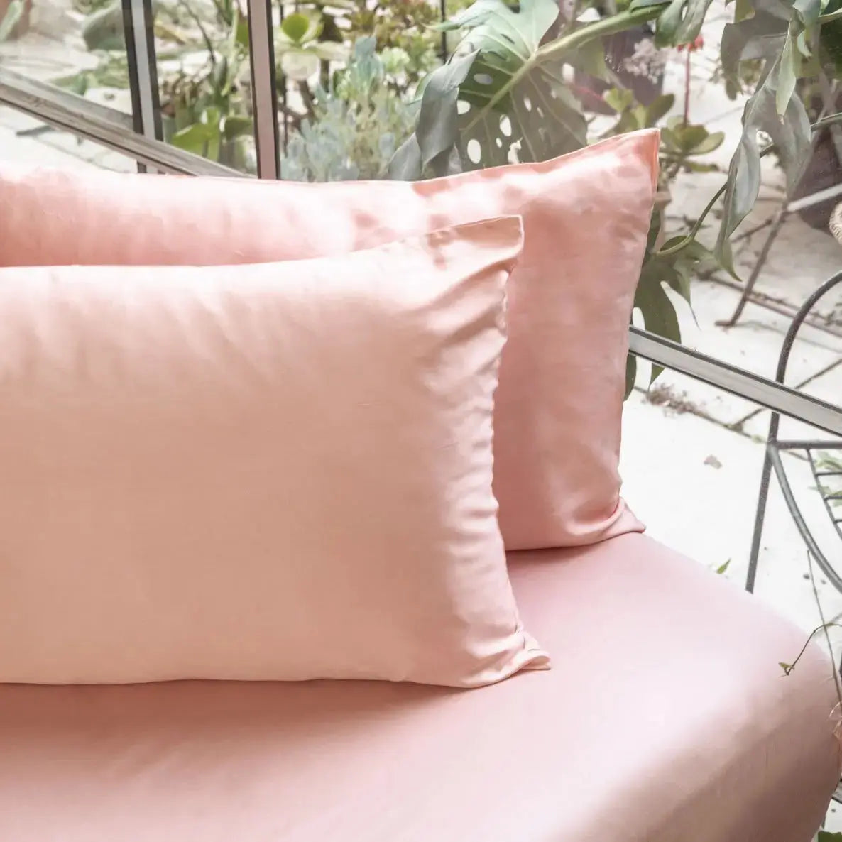 CleanBamboo® Signature Sateen Pillowcase Set by ettitude