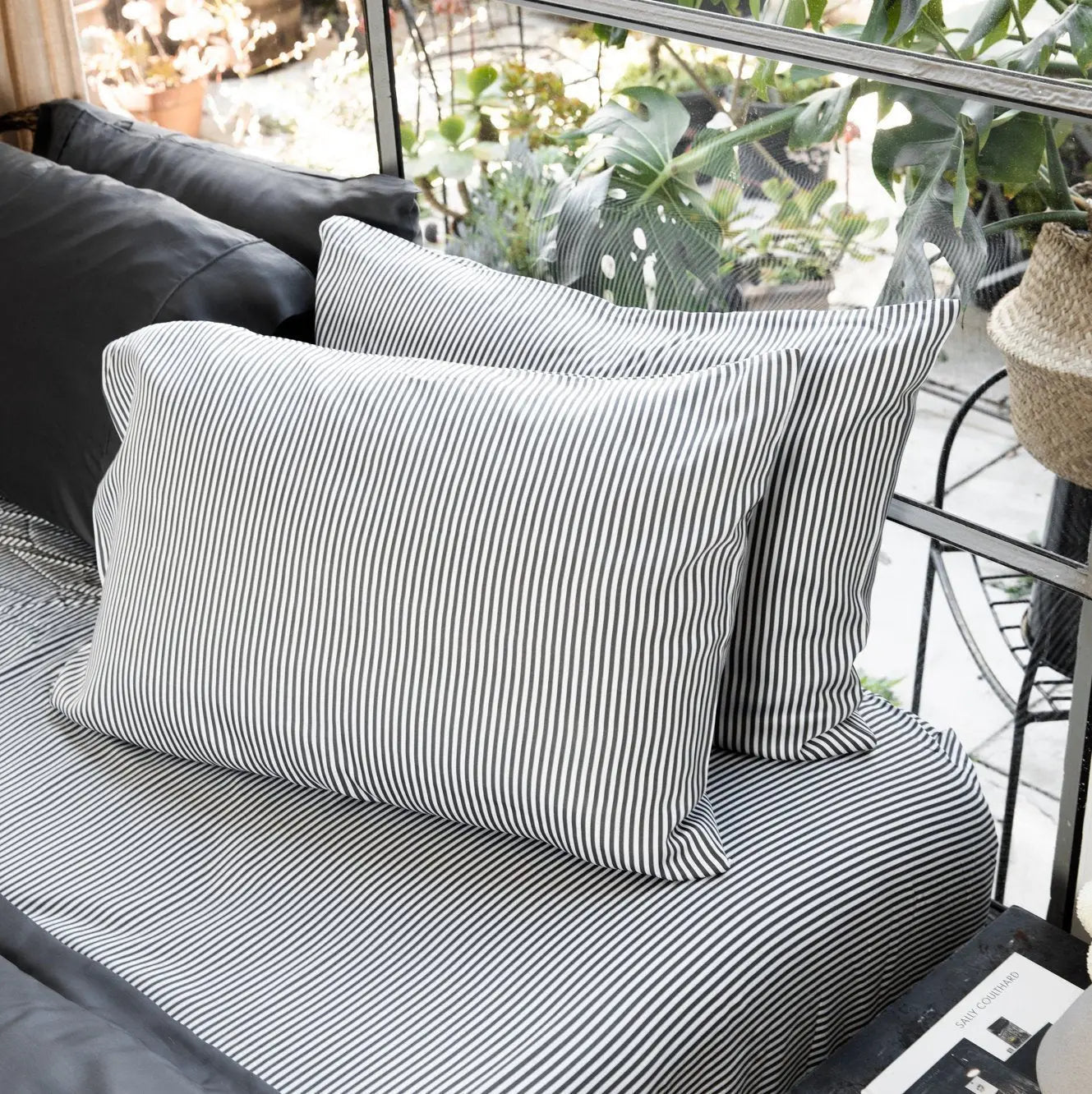 CleanBamboo® Signature Sateen Pillowcase Set by ettitude