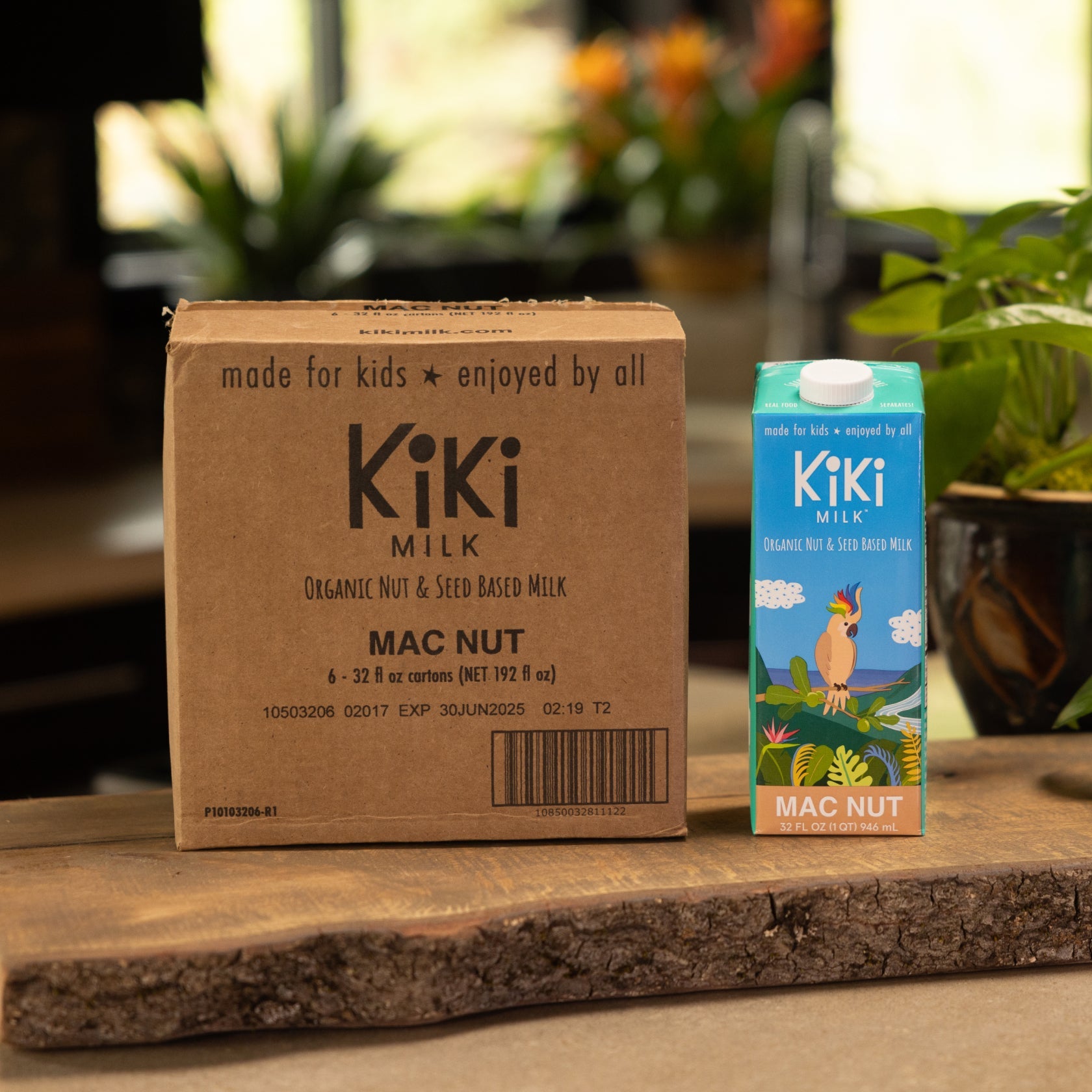 Mac Nut Kiki Milk • 32 fl oz • Pack of 6 by Kiki Milk