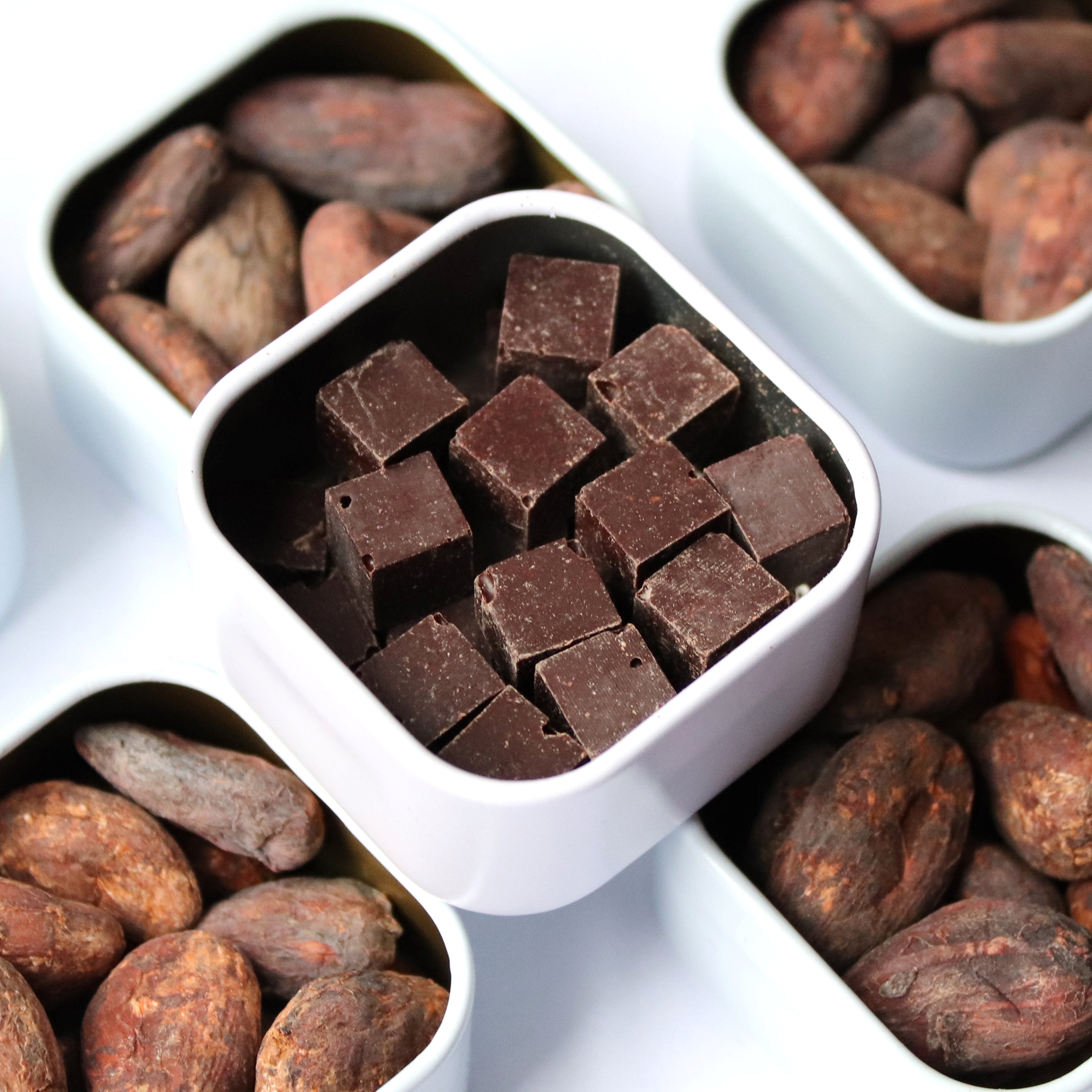 Seligo Unrefined Dark Chocolate Cubes w/ Cinnamon 70% by Farm2Me