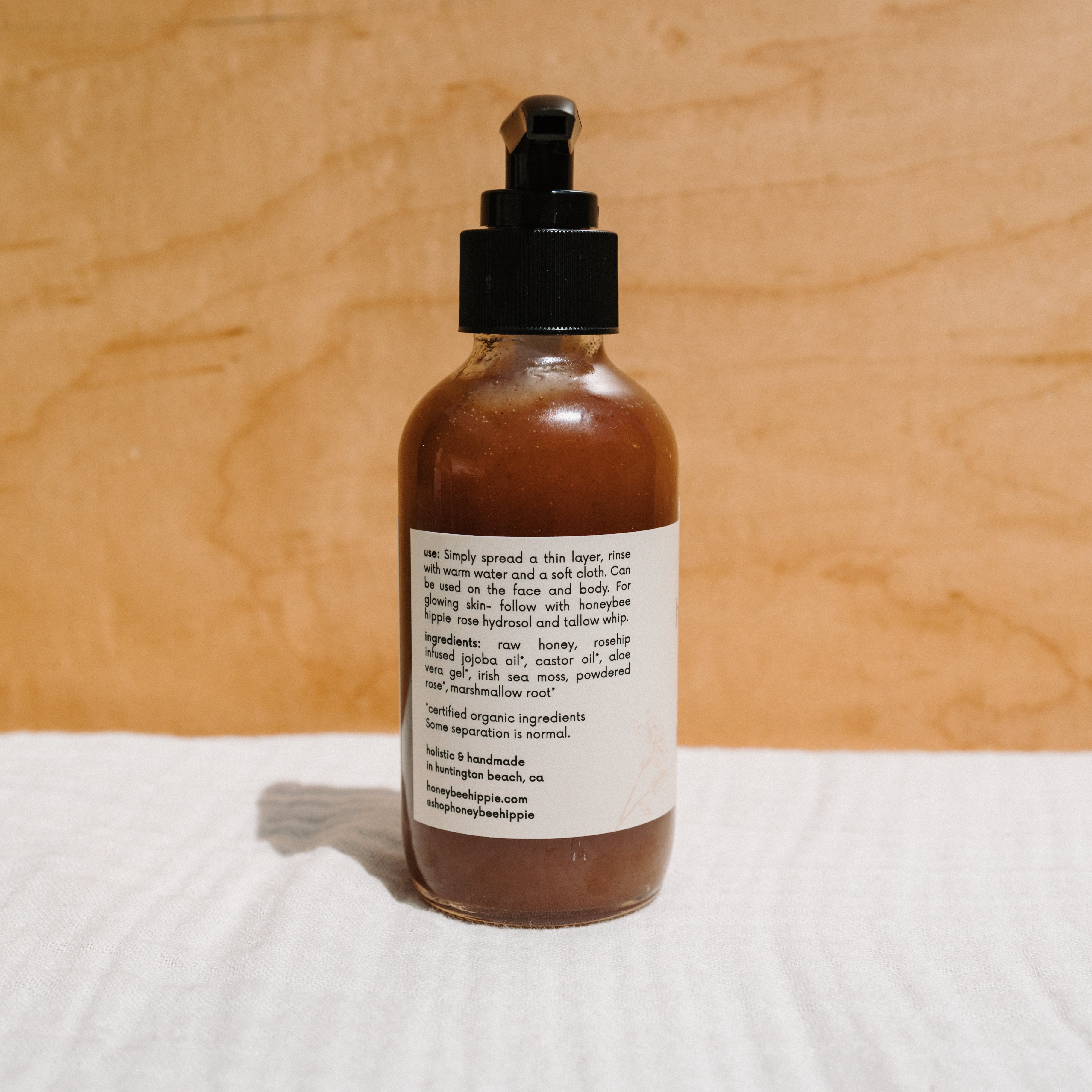 honey glow herbal honey & oil wash by Honeybee Hippie