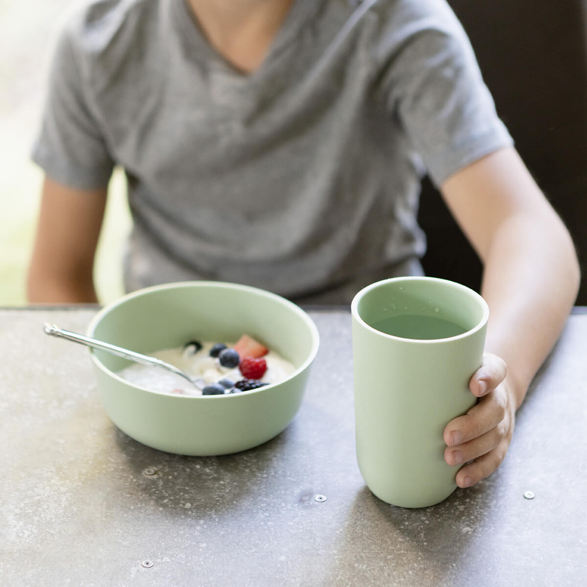14oz Cup + Lid by ezpz