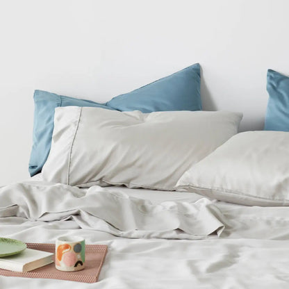 CleanBamboo® Signature Sateen Pillowcase Set by ettitude