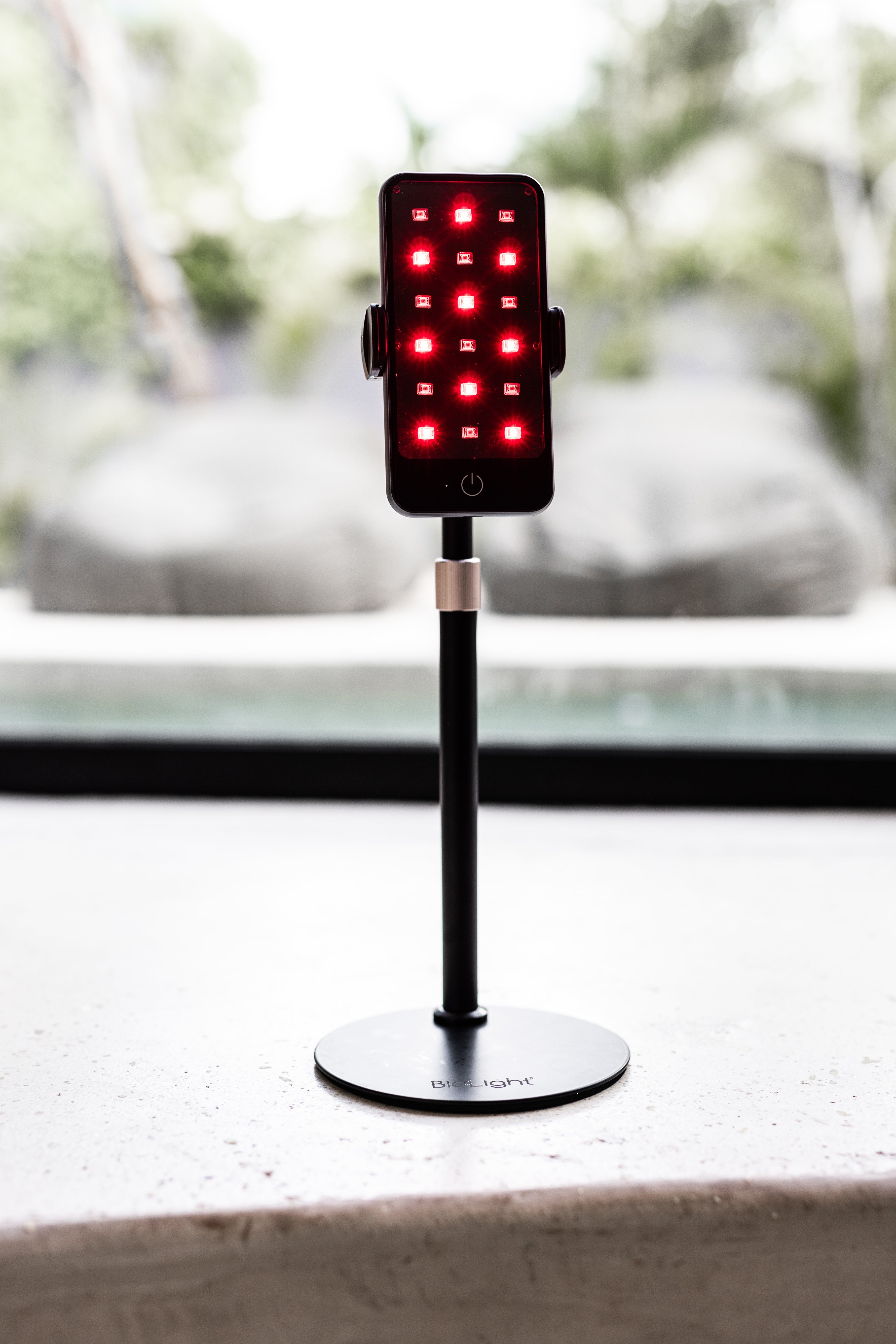 Glow: Portable Red Light Therapy Device - Slimmest Handheld Solution for On-the-Go Relief