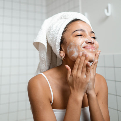 Soothing Daily Facial Wash for Dry & Sensitive Skin