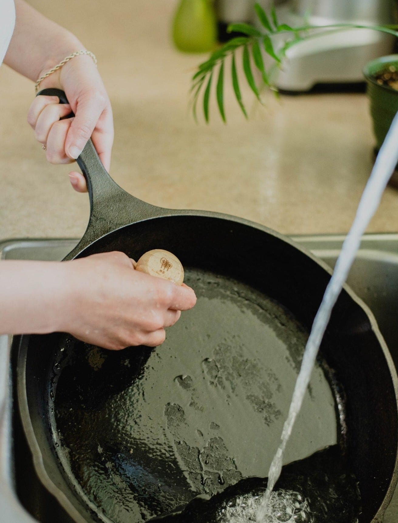 Scrub Brush for Pots and Pans