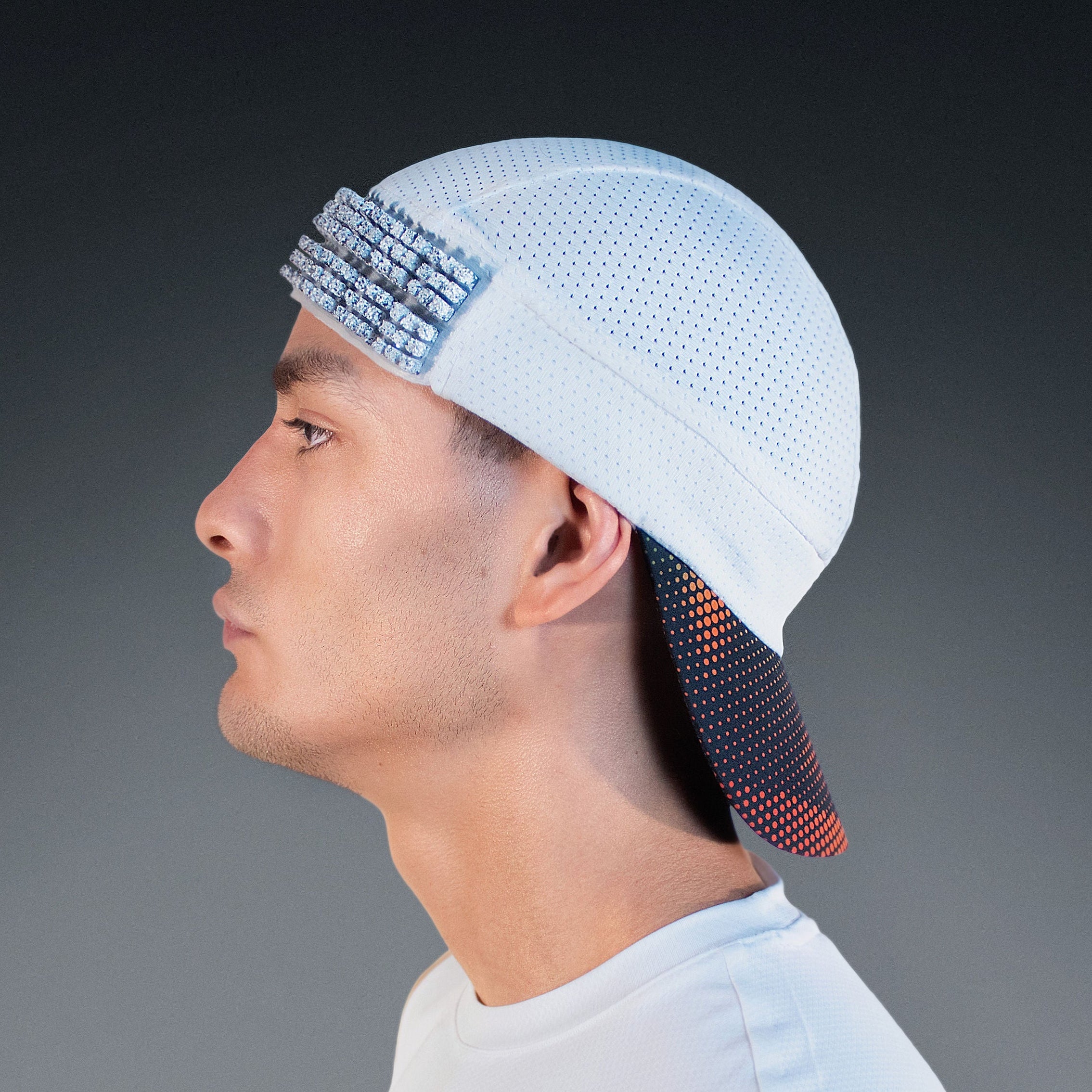 Reverse Cap with cooling pieces